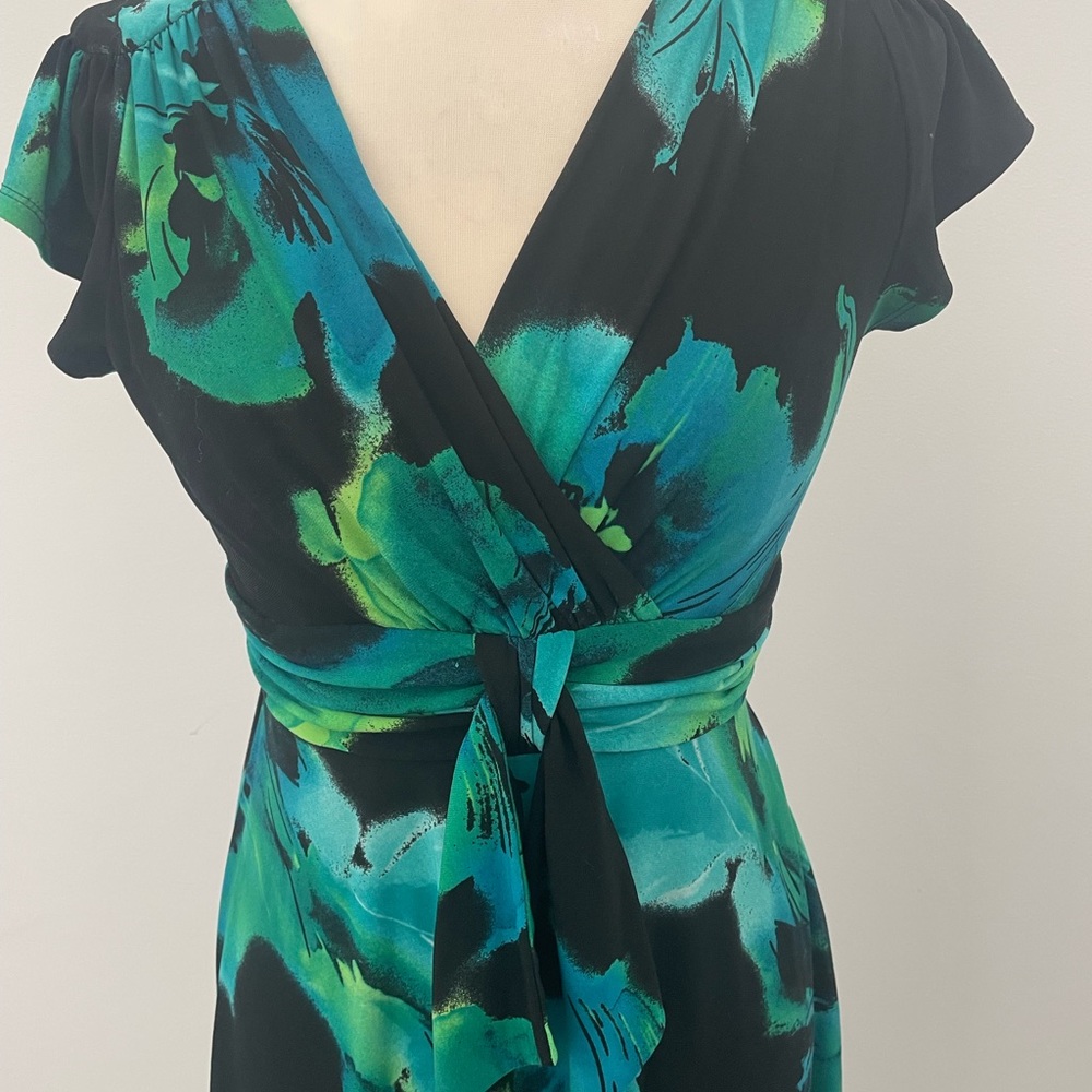 Evan Picone cap sleeve fit and flare floral dress